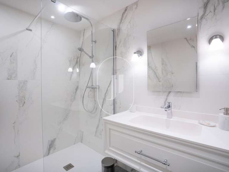 Villa avec Vue sur mer Roquebrune-sur-Argens - 7 chambres - 320m²