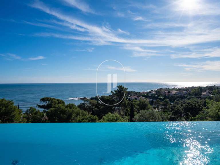 Villa avec Vue sur mer Roquebrune-sur-Argens - 7 chambres - 320m²