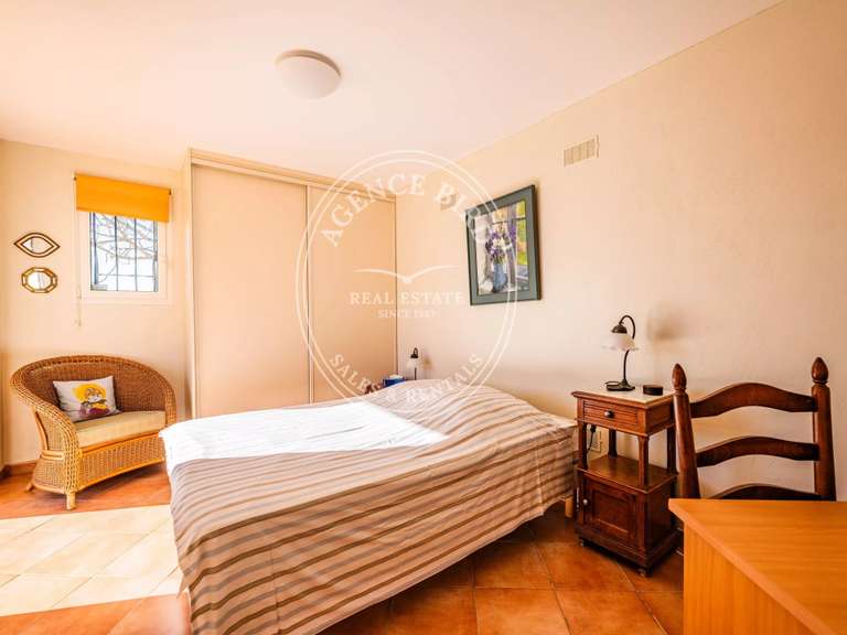 Villa avec Vue sur mer Roquebrune-sur-Argens - 4 chambres - 138m²