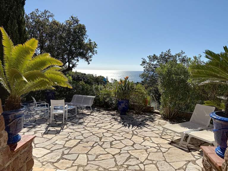 Villa avec Vue sur mer Roquebrune-sur-Argens - 4 chambres - 155m²