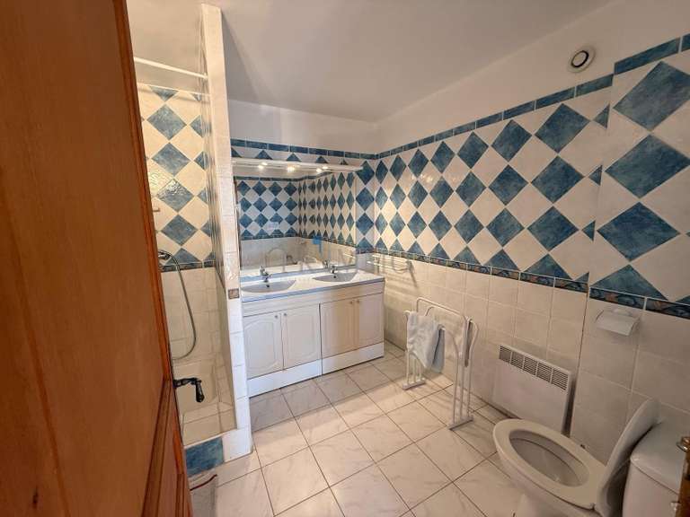 Villa with Sea view Roquebrune-sur-Argens - 4 bedrooms - 180m²