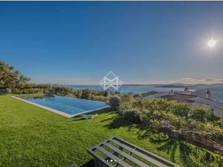 Villa with Sea view Roquebrune-sur-Argens - 5 bedrooms - 390m²