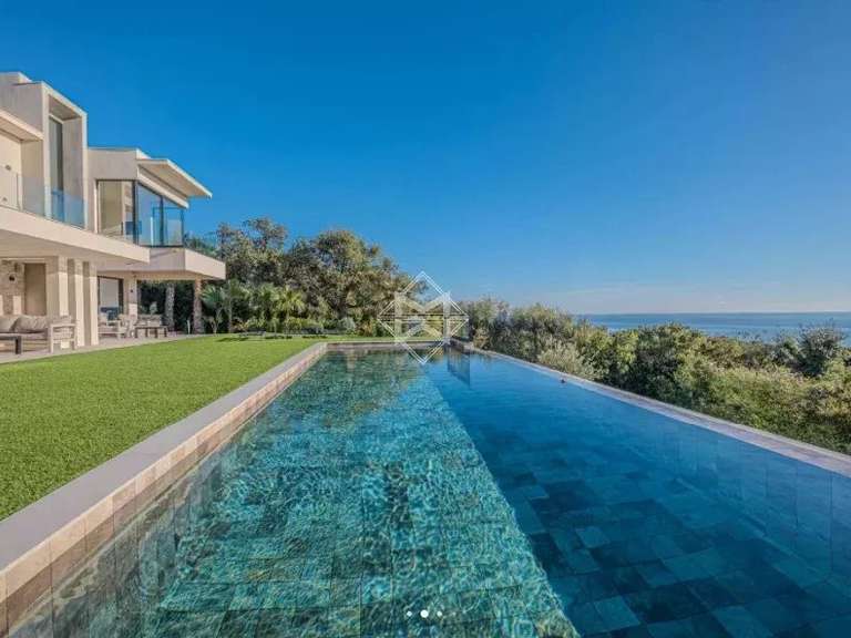 Villa avec Vue sur mer Roquebrune-sur-Argens - 5 chambres - 390m²