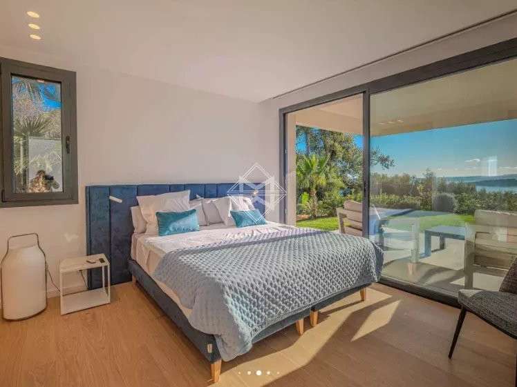 Villa avec Vue sur mer Roquebrune-sur-Argens - 5 chambres - 390m²