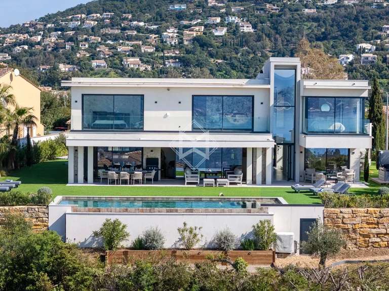 Villa avec Vue sur mer Roquebrune-sur-Argens - 5 chambres - 390m²