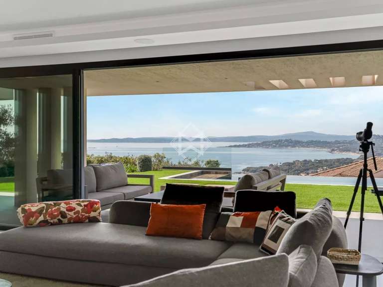 Villa avec Vue sur mer Roquebrune-sur-Argens - 5 chambres - 390m²