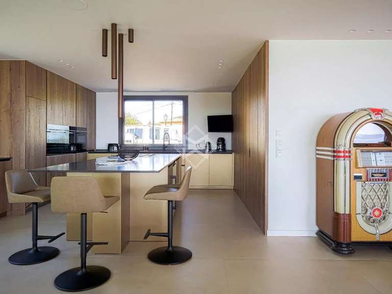 Villa avec Vue sur mer Roquebrune-sur-Argens - 5 chambres - 390m²