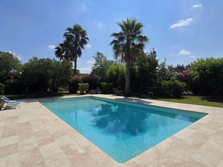 Villa Roquebrune-sur-Argens - 4 chambres - 300m²