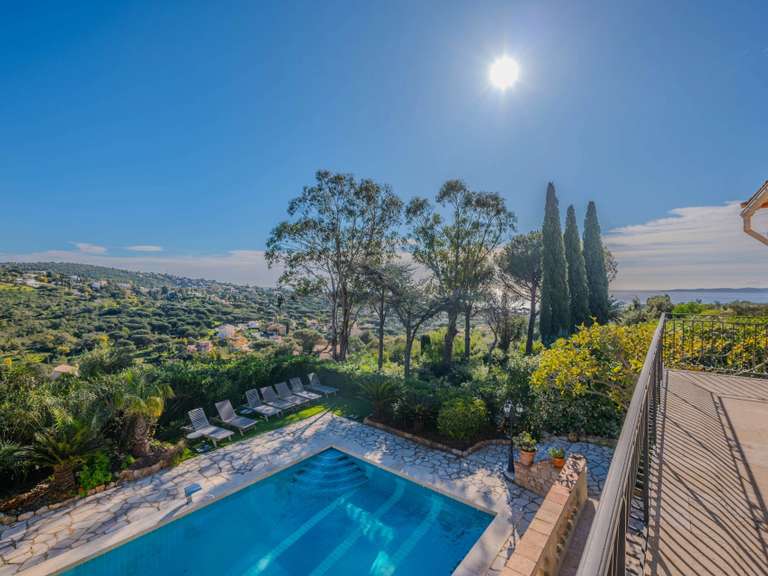 Villa avec Vue sur mer Roquebrune-sur-Argens - 6 chambres - 217m²