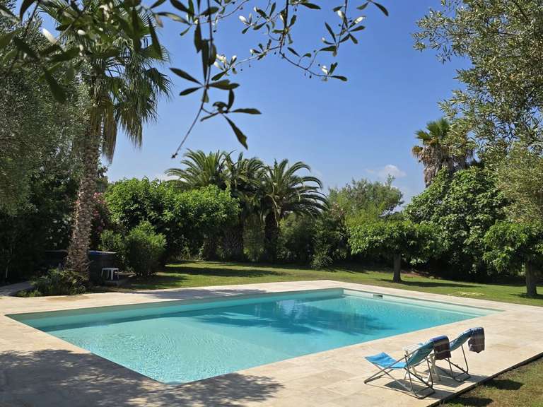 Villa Roquebrune-sur-Argens - 4 chambres - 300m²