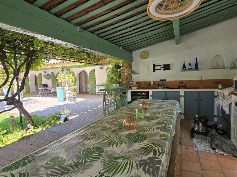 Villa Roquebrune-sur-Argens - 4 chambres - 300m²