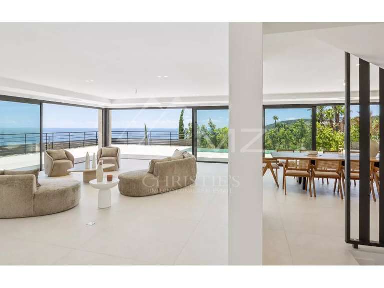 Villa Roquebrune-sur-Argens - 7 bedrooms - 1123m²