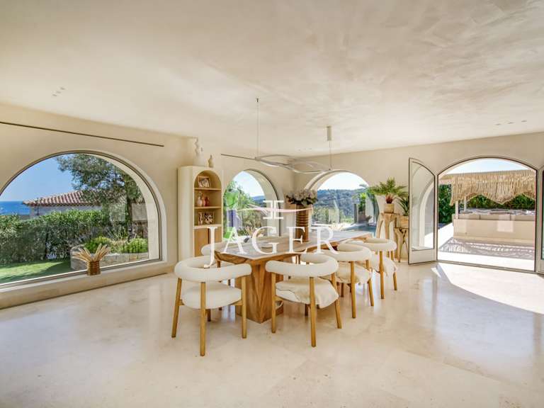 Villa avec Vue sur mer Roquebrune-sur-Argens - 5 chambres - 380m²
