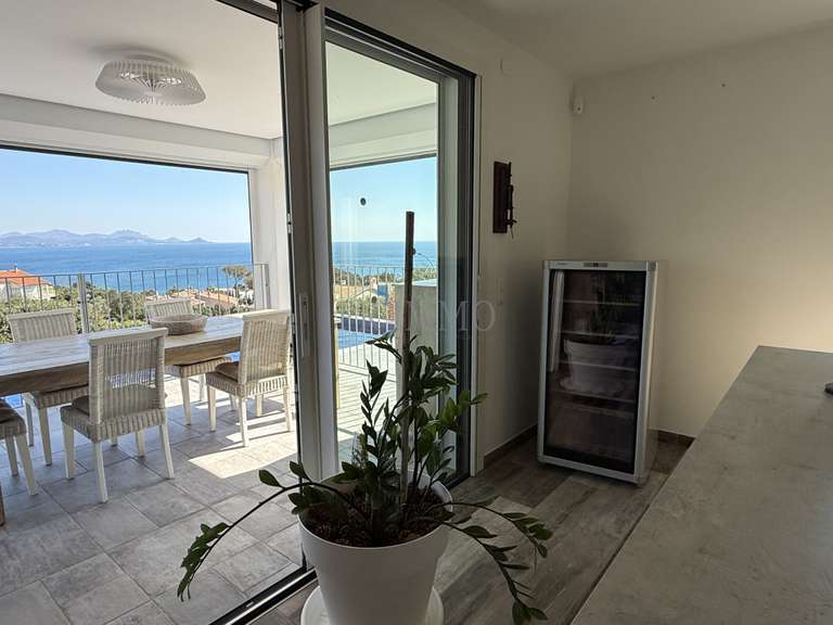 Villa avec Vue sur mer Roquebrune-sur-Argens - 5 chambres - 200m²