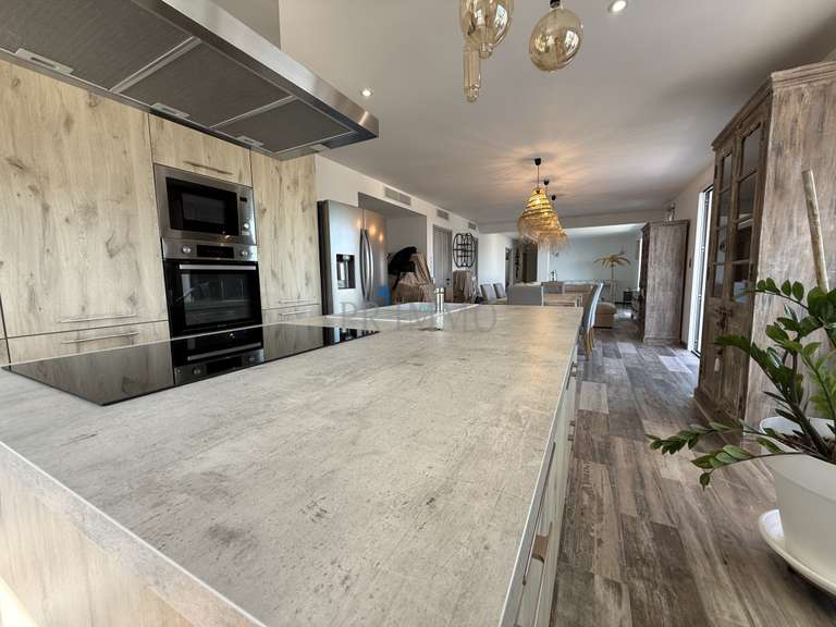 Villa avec Vue sur mer Roquebrune-sur-Argens - 5 chambres - 200m²