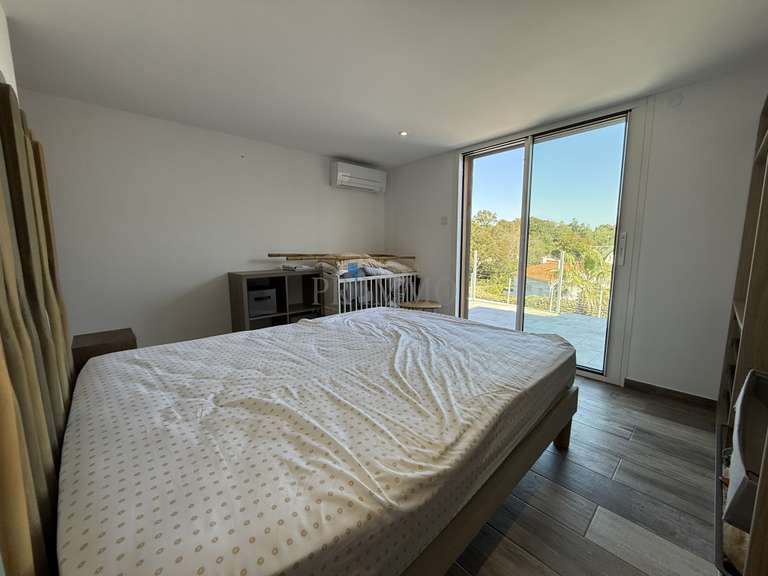 Villa avec Vue sur mer Roquebrune-sur-Argens - 5 chambres - 200m²