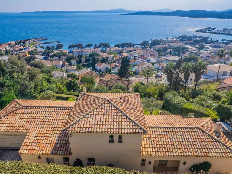 Villa avec Vue sur mer Roquebrune-sur-Argens - 5 chambres - 200m²