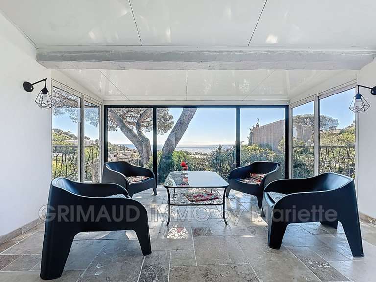 Villa avec Vue sur mer Roquebrune-sur-Argens - 4 chambres - 183m²