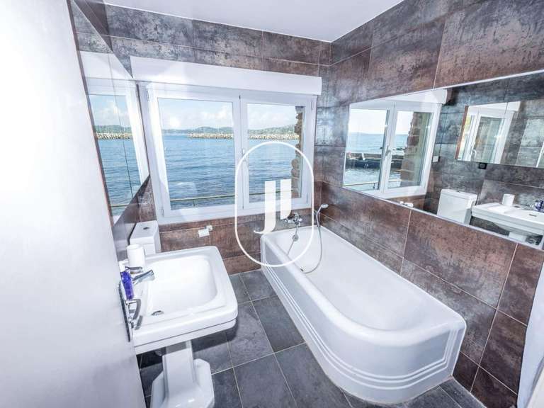 Villa avec Vue sur mer Roquebrune-sur-Argens - 4 chambres - 142m²