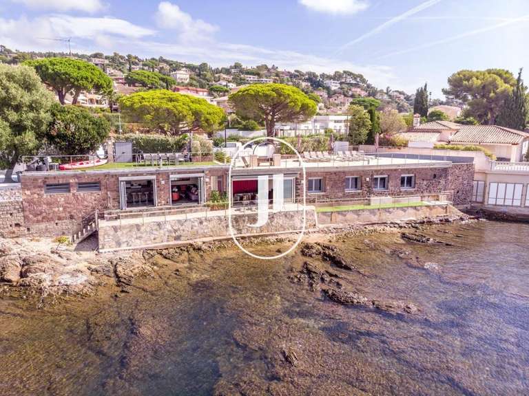 Villa avec Vue sur mer Roquebrune-sur-Argens - 4 chambres - 142m²