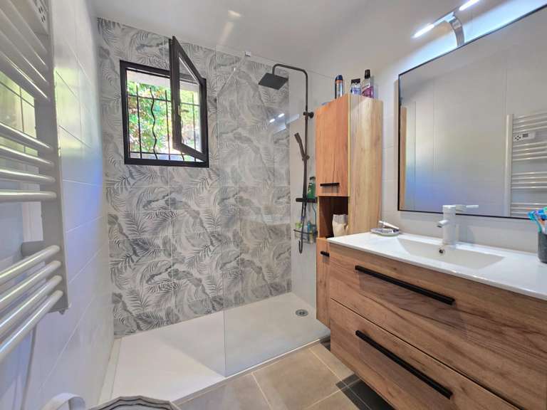 Villa Roquebrune-sur-Argens - 4 chambres - 165m²