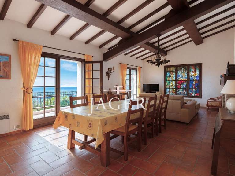 Villa with Sea view Roquebrune-sur-Argens - 6 bedrooms - 255m²