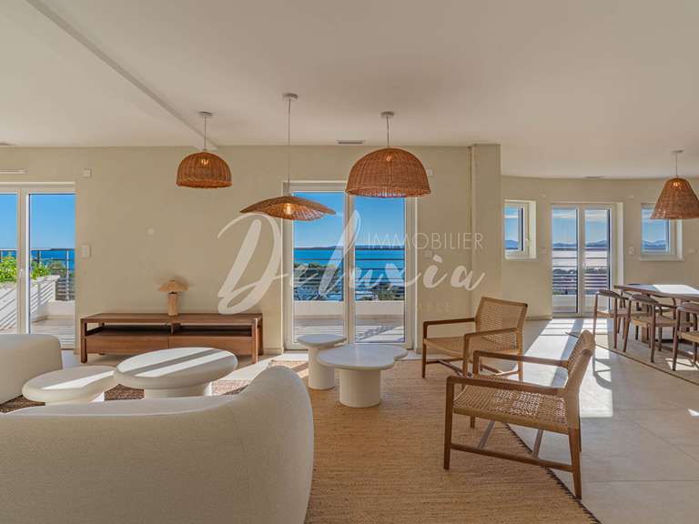 Villa avec Vue sur mer Roquebrune-sur-Argens - 5 chambres - 230m²