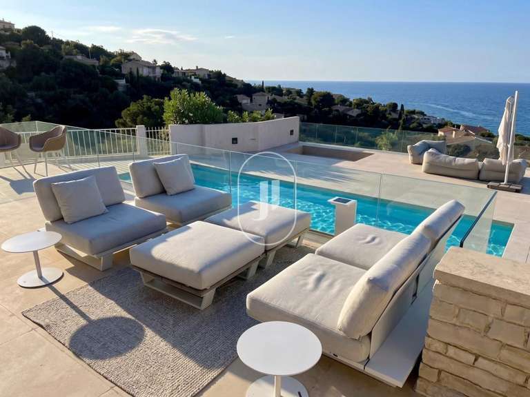 Villa avec Vue sur mer Roquebrune-sur-Argens - 5 chambres - 153m²