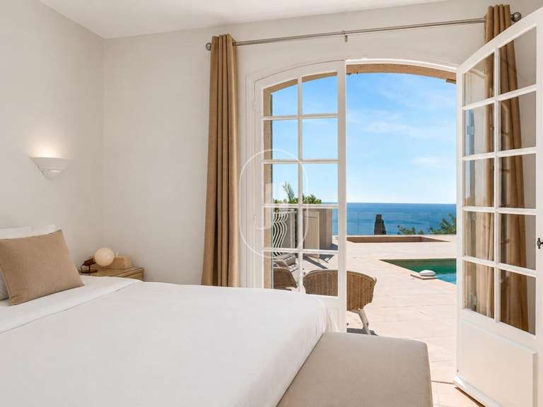 Villa avec Vue sur mer Roquebrune-sur-Argens - 5 chambres - 153m²