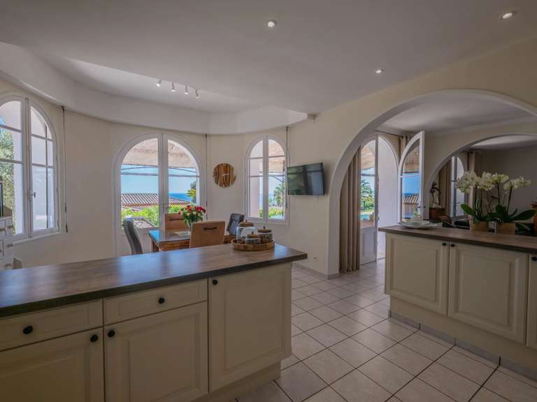 Villa avec Vue sur mer Roquebrune-sur-Argens - 3 chambres - 143m²