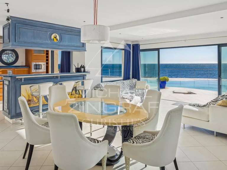 Villa Roquebrune-sur-Argens - 5 chambres - 288m²