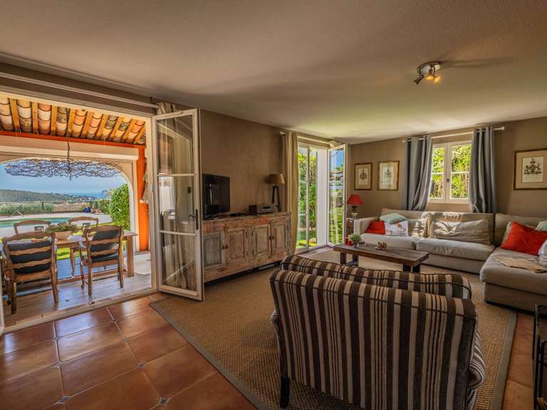 Villa avec Vue sur mer Roquebrune-sur-Argens - 4 chambres - 153m²