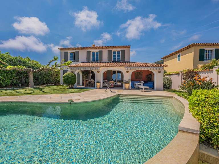 Villa avec Vue sur mer Roquebrune-sur-Argens - 4 chambres - 153m²