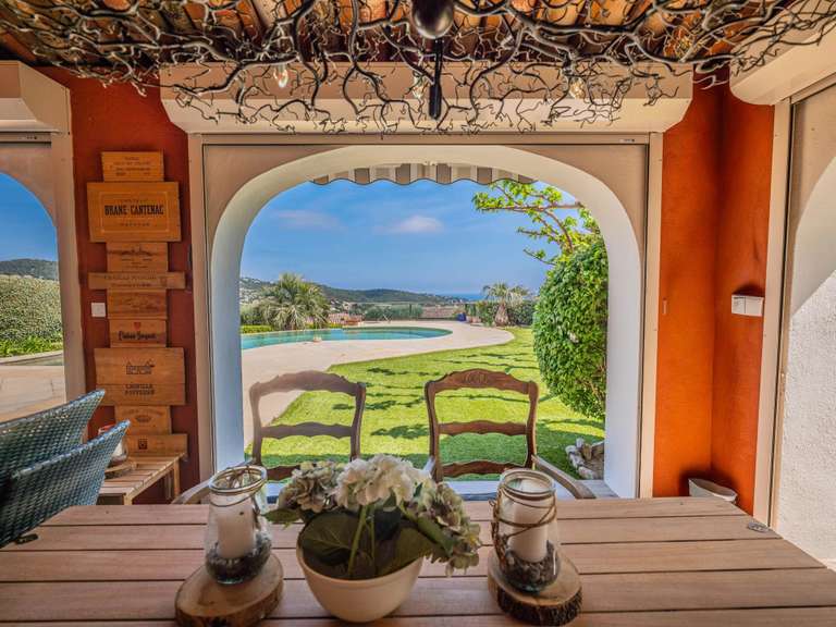 Villa avec Vue sur mer Roquebrune-sur-Argens - 4 chambres - 153m²