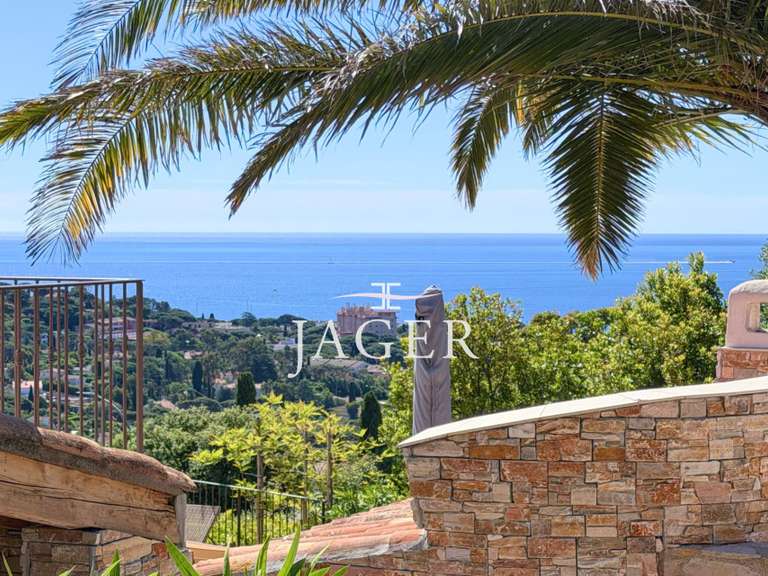 Villa avec Vue sur mer Roquebrune-sur-Argens - 5 chambres - 240m²