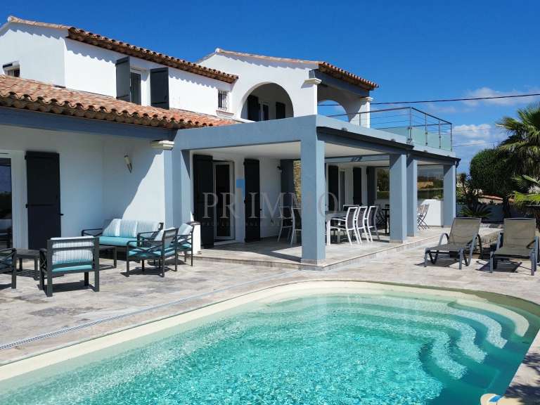 Villa avec Vue sur mer Roquebrune-sur-Argens - 4 chambres - 119m²
