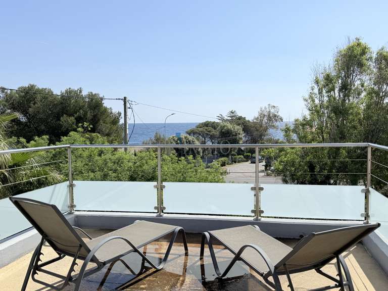 Villa avec Vue sur mer Roquebrune-sur-Argens - 4 chambres - 119m²