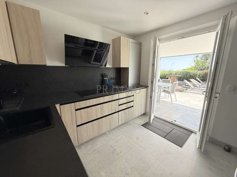 Villa avec Vue sur mer Roquebrune-sur-Argens - 4 chambres - 119m²