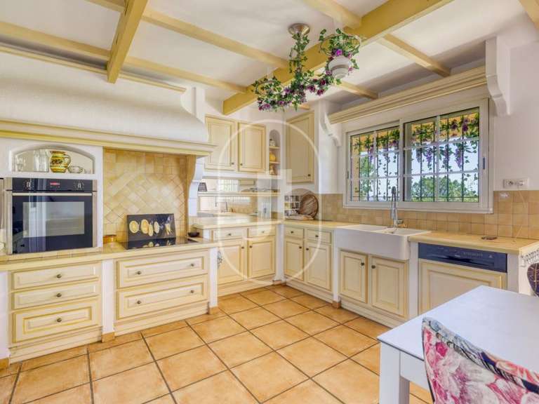 Villa avec Vue sur mer Roquebrune-sur-Argens - 7 chambres - 280m²