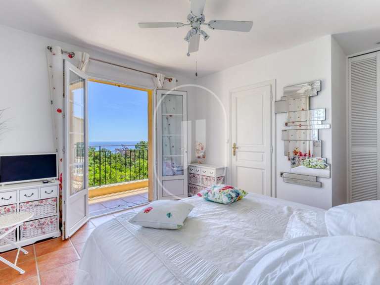 Villa avec Vue sur mer Roquebrune-sur-Argens - 7 chambres - 280m²