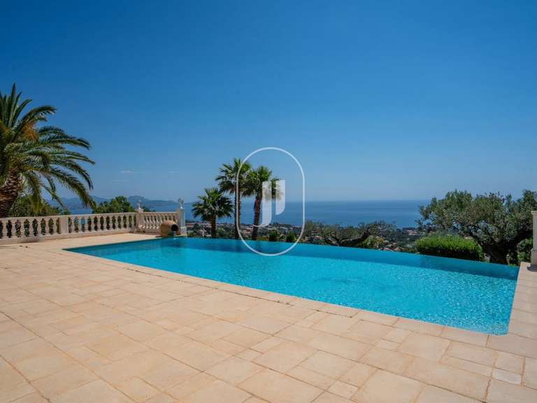 Villa avec Vue sur mer Roquebrune-sur-Argens - 5 chambres - 300m²