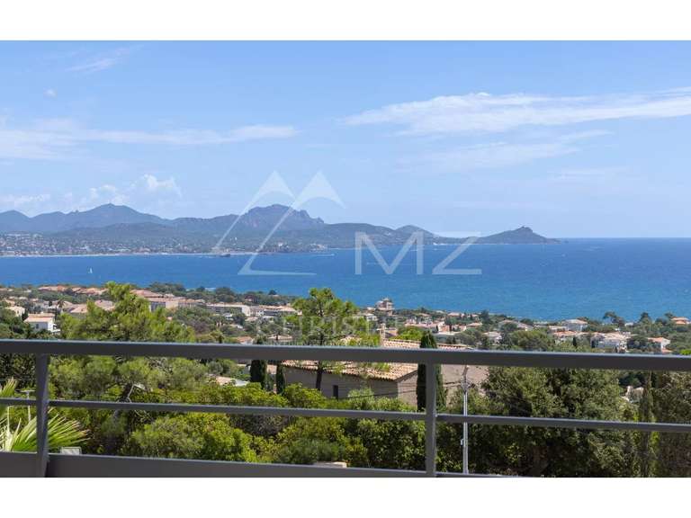 Villa Roquebrune-sur-Argens - 7 chambres - 538m²