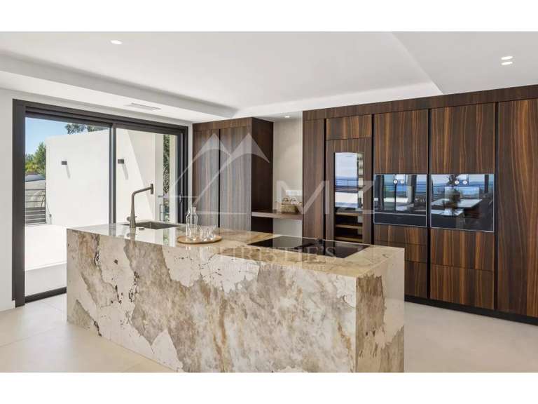 Villa Roquebrune-sur-Argens - 7 chambres - 538m²