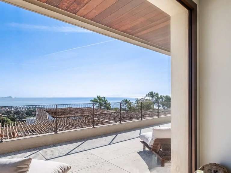 Villa avec Vue sur mer Roquebrune-sur-Argens - 5 chambres - 480m²