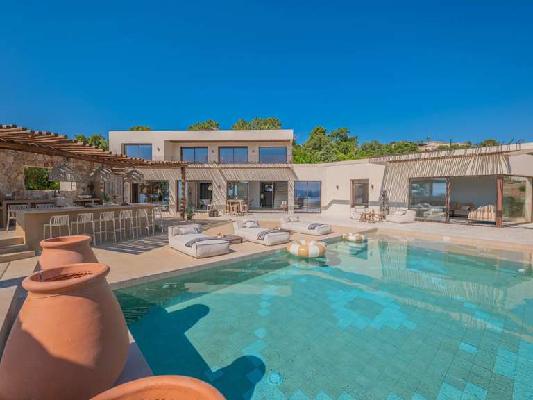 Villa avec Vue sur mer Roquebrune-sur-Argens - 5 chambres - 480m²