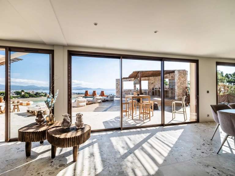 Villa avec Vue sur mer Roquebrune-sur-Argens - 5 chambres - 480m²