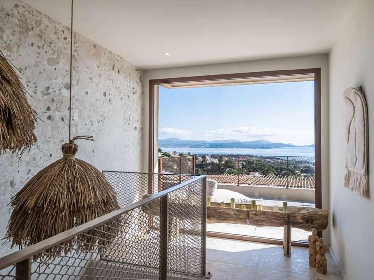 Villa avec Vue sur mer Roquebrune-sur-Argens - 5 chambres - 480m²