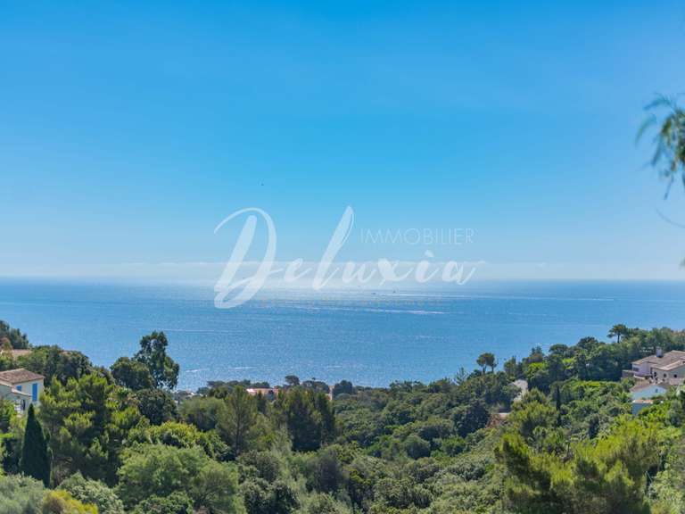 Villa with Sea view Roquebrune-sur-Argens - 5 bedrooms - 227m²