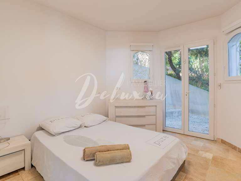 Villa with Sea view Roquebrune-sur-Argens - 5 bedrooms - 227m²