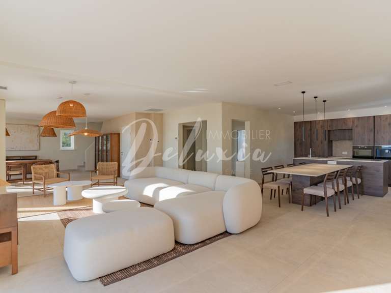 Villa with Sea view Roquebrune-sur-Argens - 5 bedrooms - 230m²